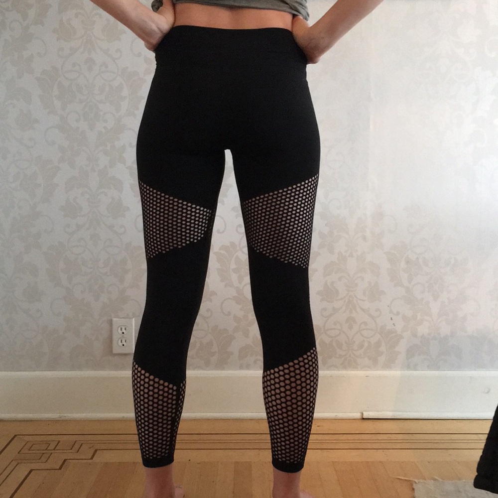 Cool laser cut black yoga pants/leggings